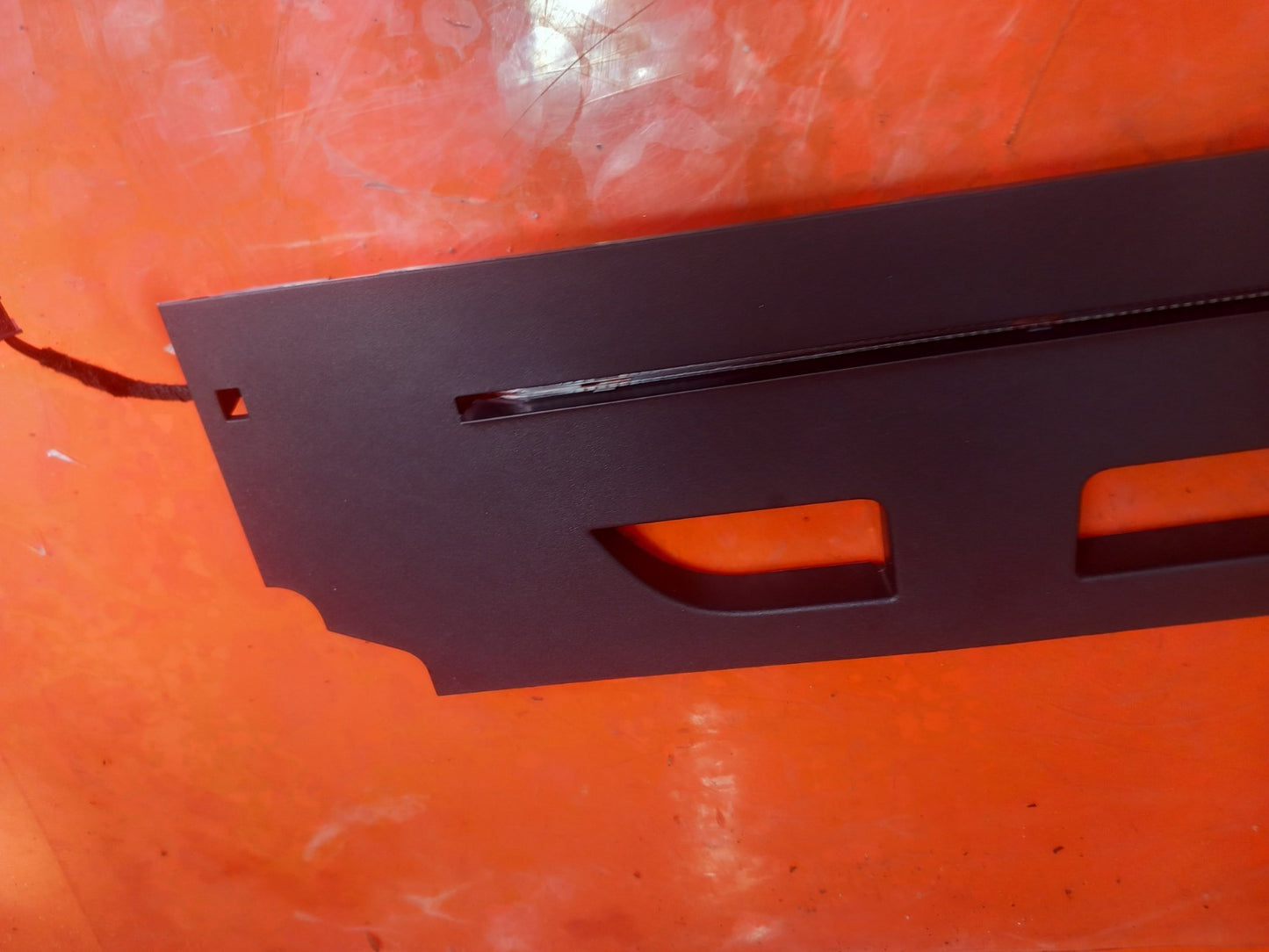 Land Rover Defender L663 3.0 Diesel 2025 Dashboard Trim Light Strip L8B204326DEW - Image 5