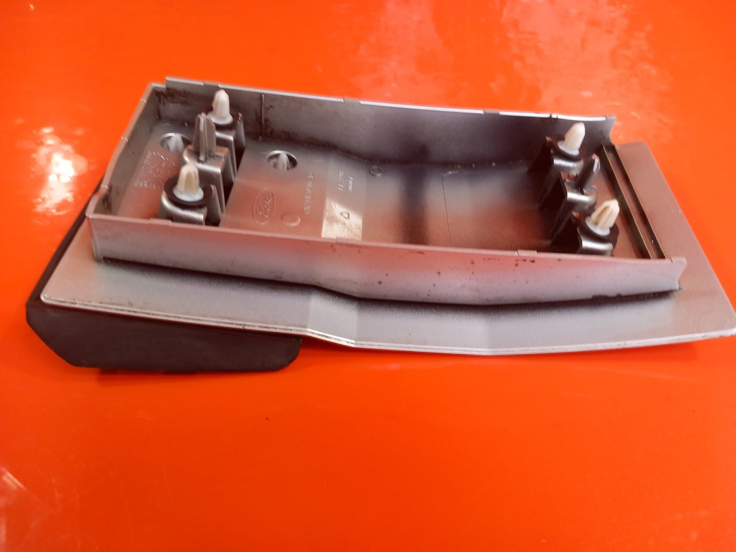 Ford Transit Custom 2.0 Diesel 2021 Fuel Flap Lower Trim Panel Silver GK21V20206 - Image 8