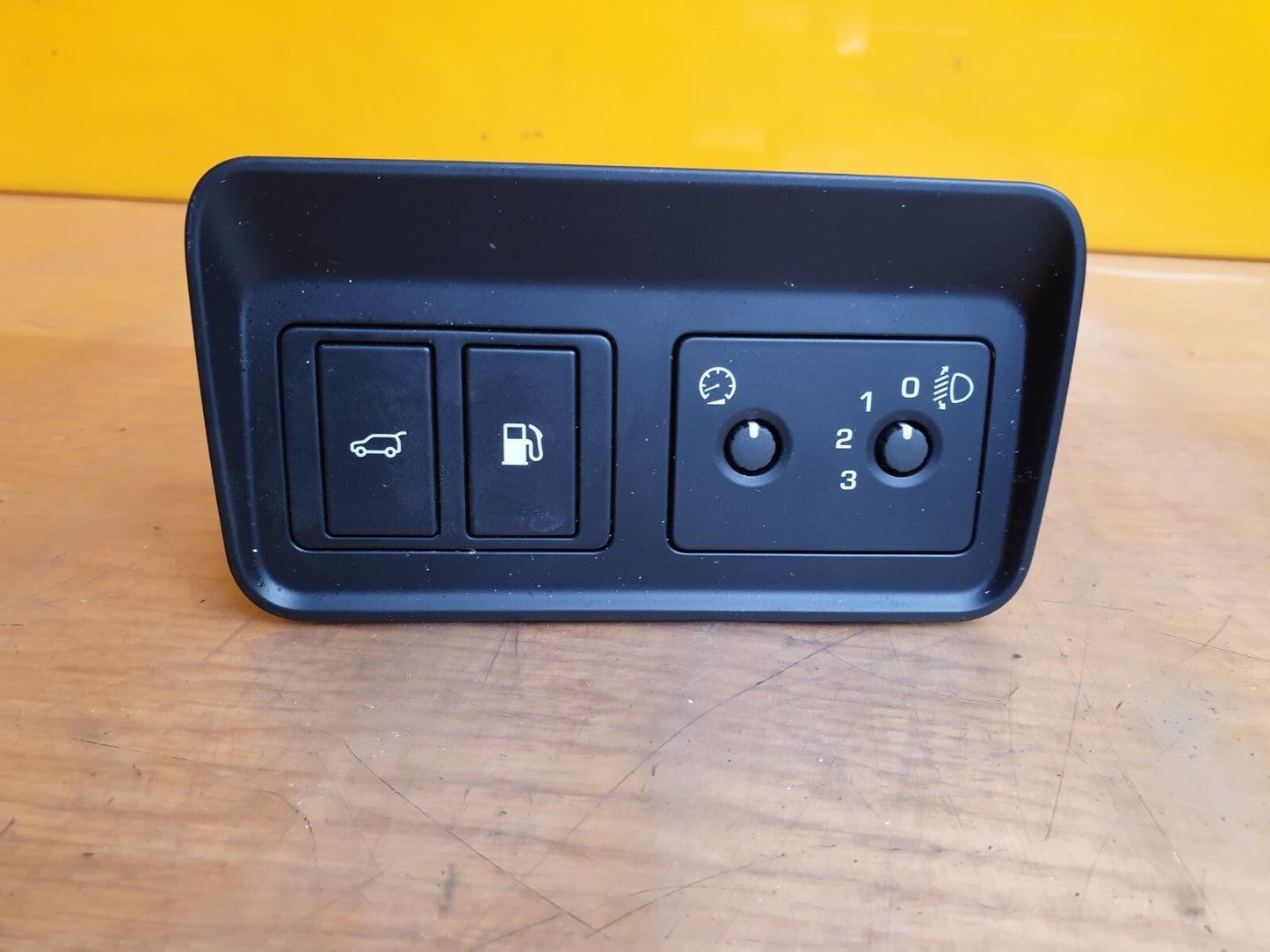 ✅2022 RANGE ROVER EVOQUE L551 TAILGATE RELEASE SWITCH L8D211654AA +WARRANTY A169 - Image 3