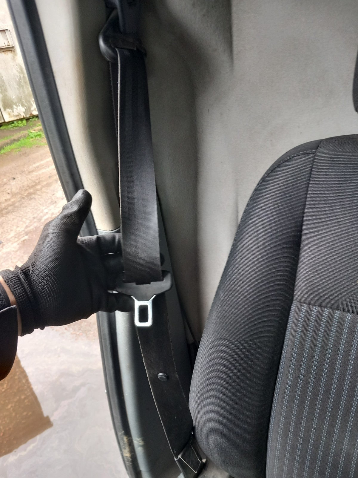 2019 Ford Transit 310 Front Right Driver Seat Belt BK31-V61294-ADW Warranty A424 - Image 1