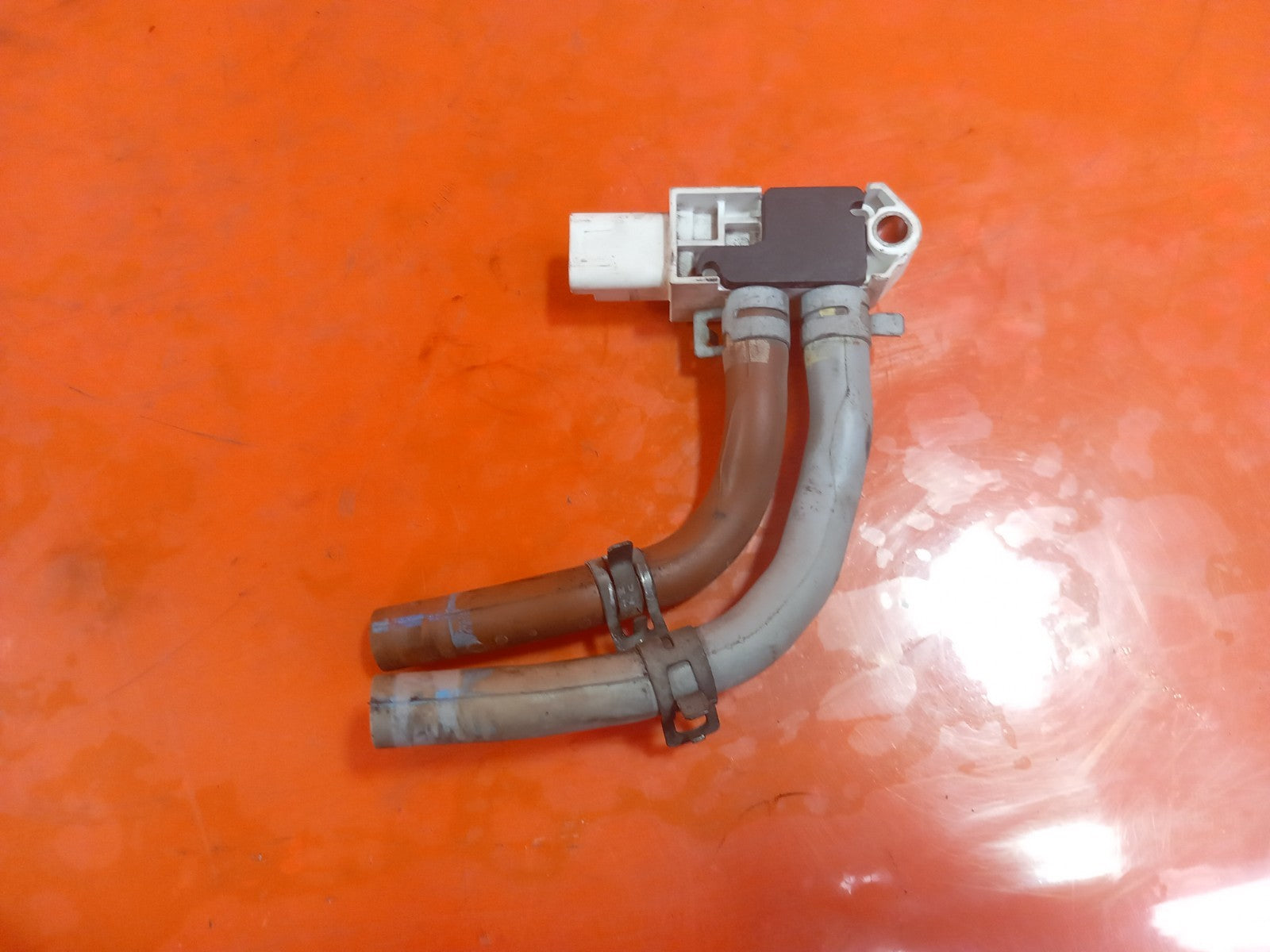 ebay-src:https://i.ebayimg.com/00/s/mtiwmfgxnjaw/z/~ngaaeswpazqacou/$_57.jpg