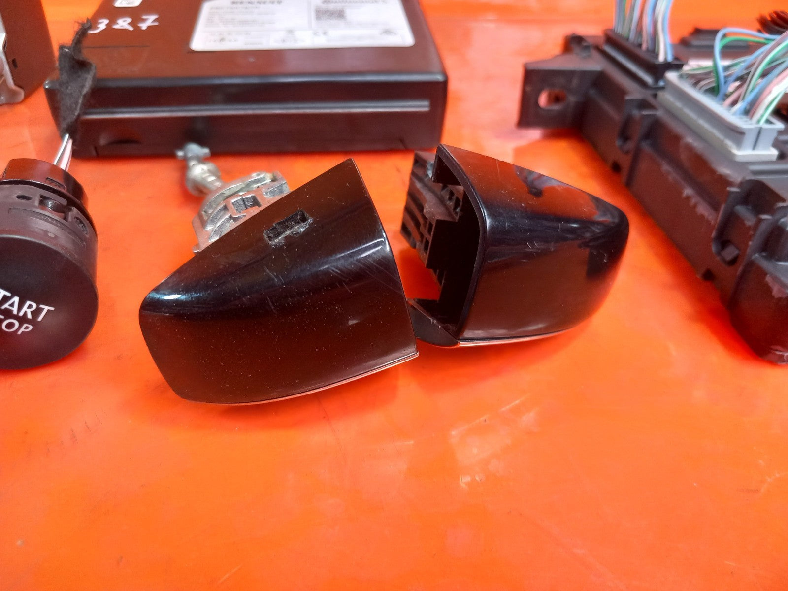 2019 Renault Megane MK4 Keyless Entry ECU Kit Lock Set A2829005900 Warranty A387 - Image 11