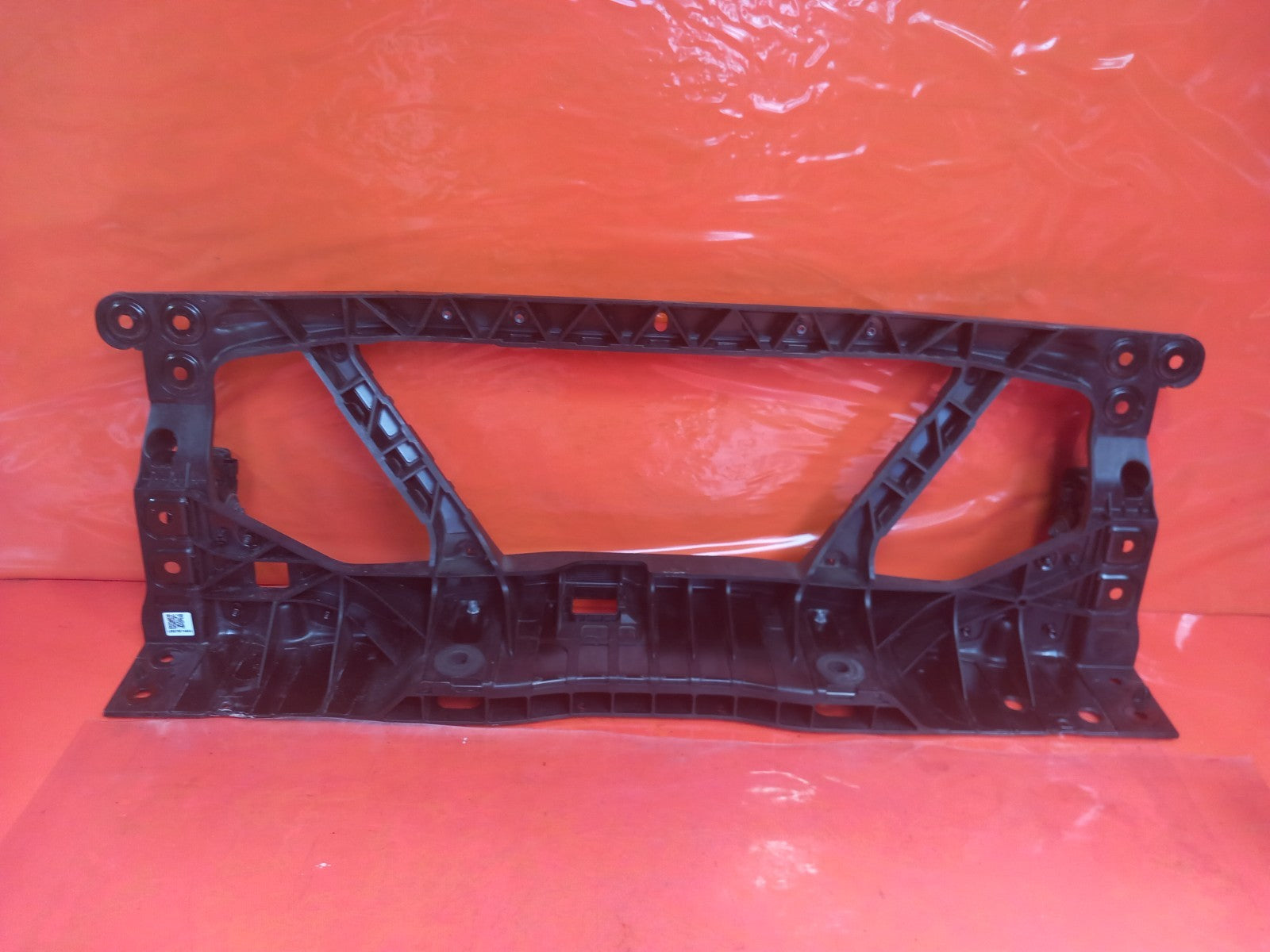 2025 Land Rover Defender L663 Front Radiator Slam Panel L8B2-16E144-A A396 - Image 9