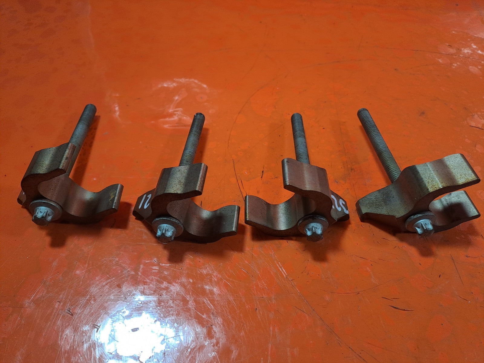 ebay-src:https://i.ebayimg.com/00/s/mtiwmfgxnjaw/z/s1aaaeswkufphl~c/$_57.jpg
