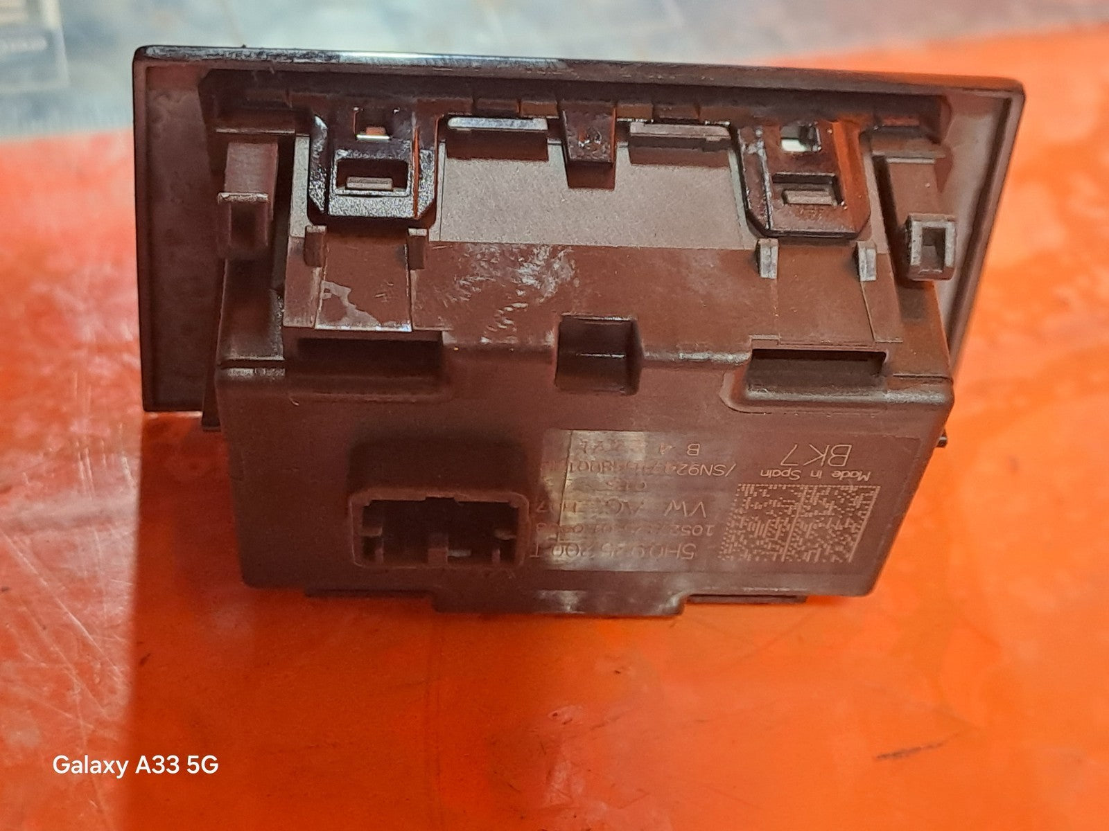 ✅2024 VW POLO LIFE HAZARD SWITCH ASSEMBLY 5H0925200T + WARRANTY A310 - Image 9