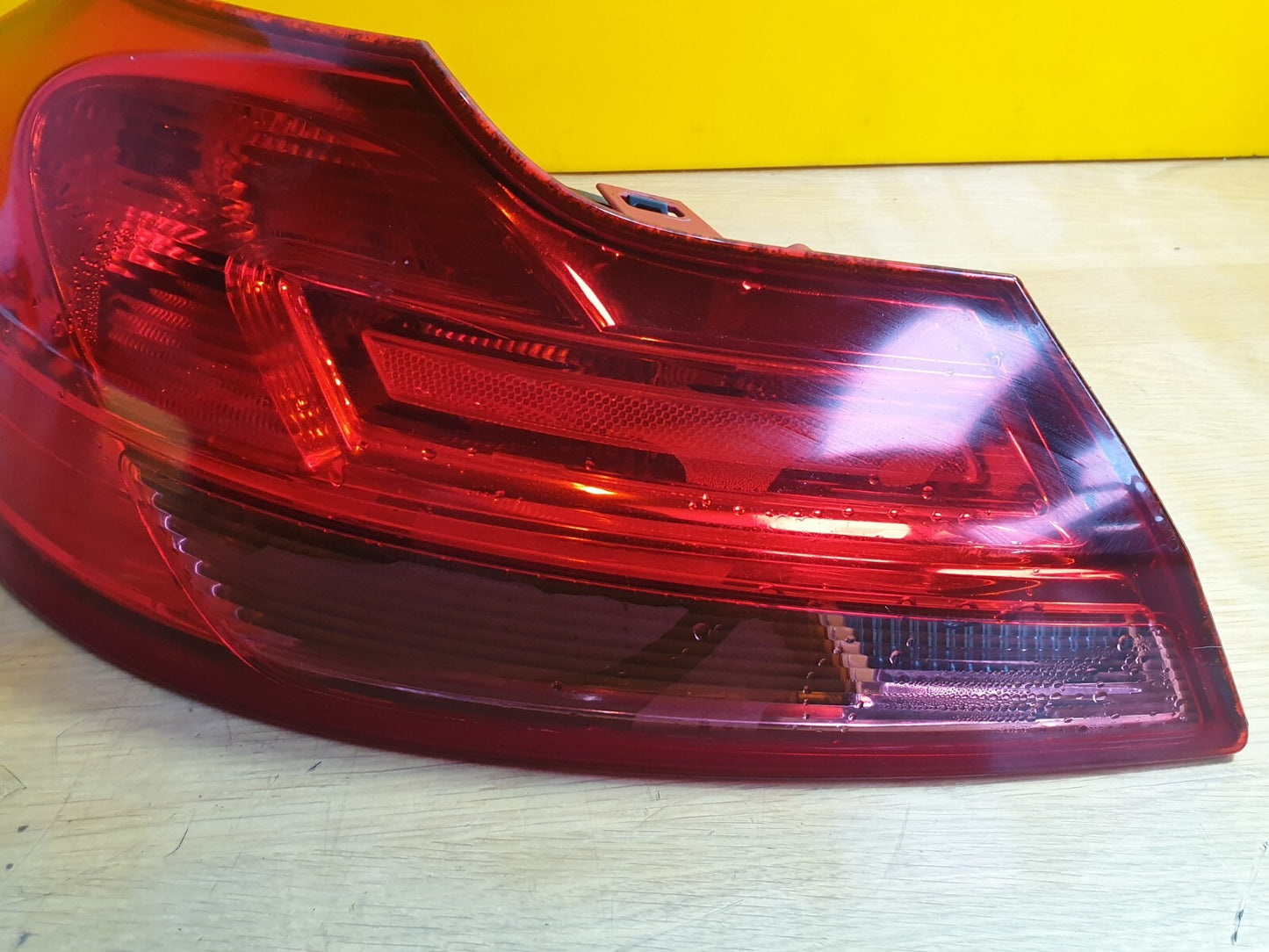 ✅2011 VAUXHALL INSIGNIA 2.0D REAR LEFT PASSENGER TAIL LIGHT 13277877 A104 - Image 4