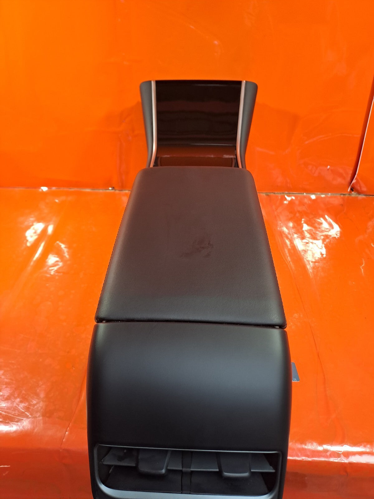 ✅TESLA MODEL 3 LONG RANGE 2020 CENTRE CONSOLE ARMREST 1087897-00-B 1522264-00-B - Image 6