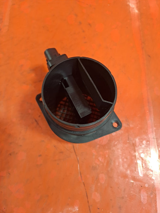 ✅2016 SSANGYONG TIVOLI ElX 1.6D AIR FLOW MASS METER SENSOR 6730940048 A279 - Image 2