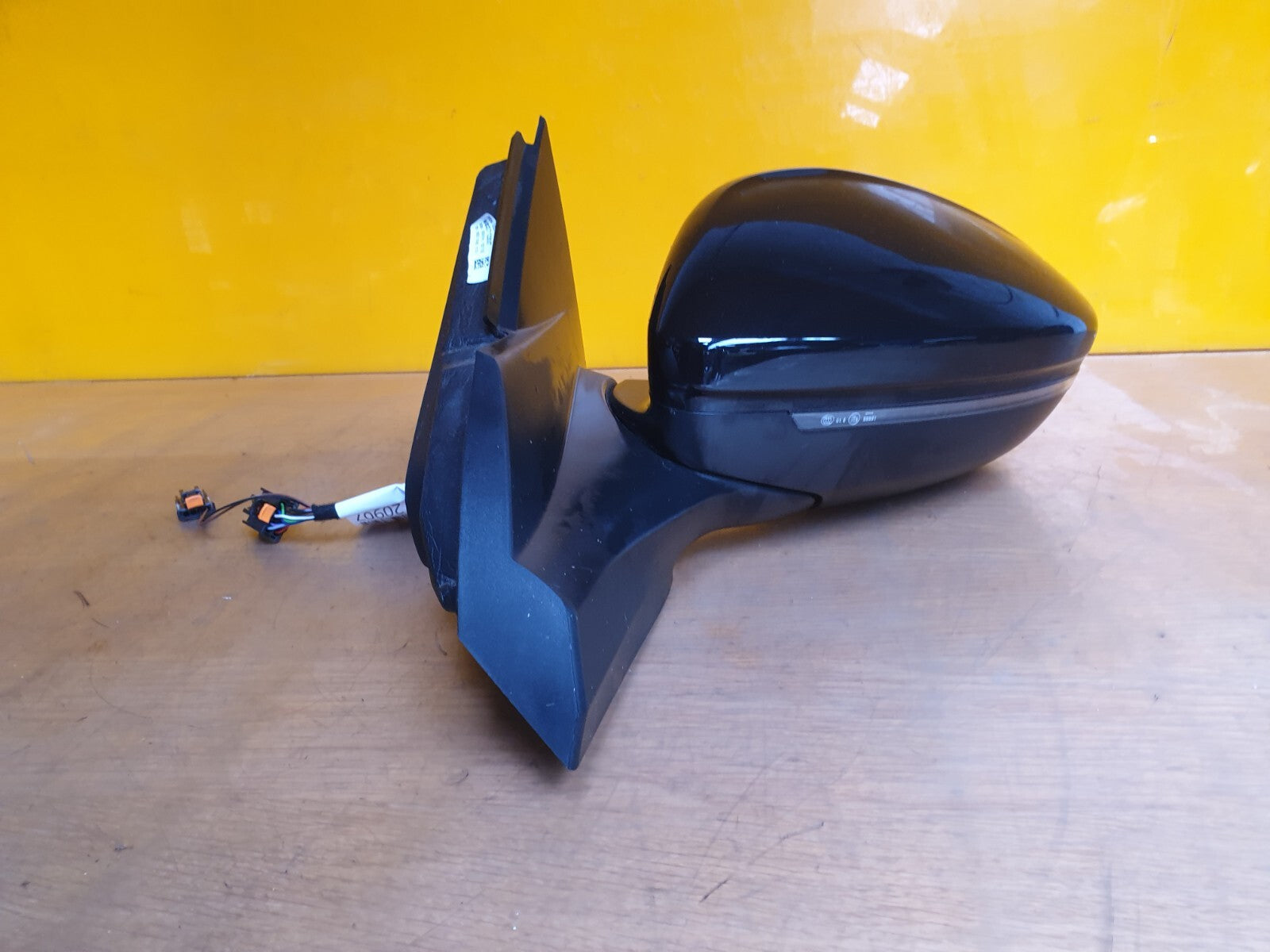 ebay-src:https://i.ebayimg.com/00/s/mtiwmfgxnjaw/z/d6caaoswgghmh82b/$_57.jpg
