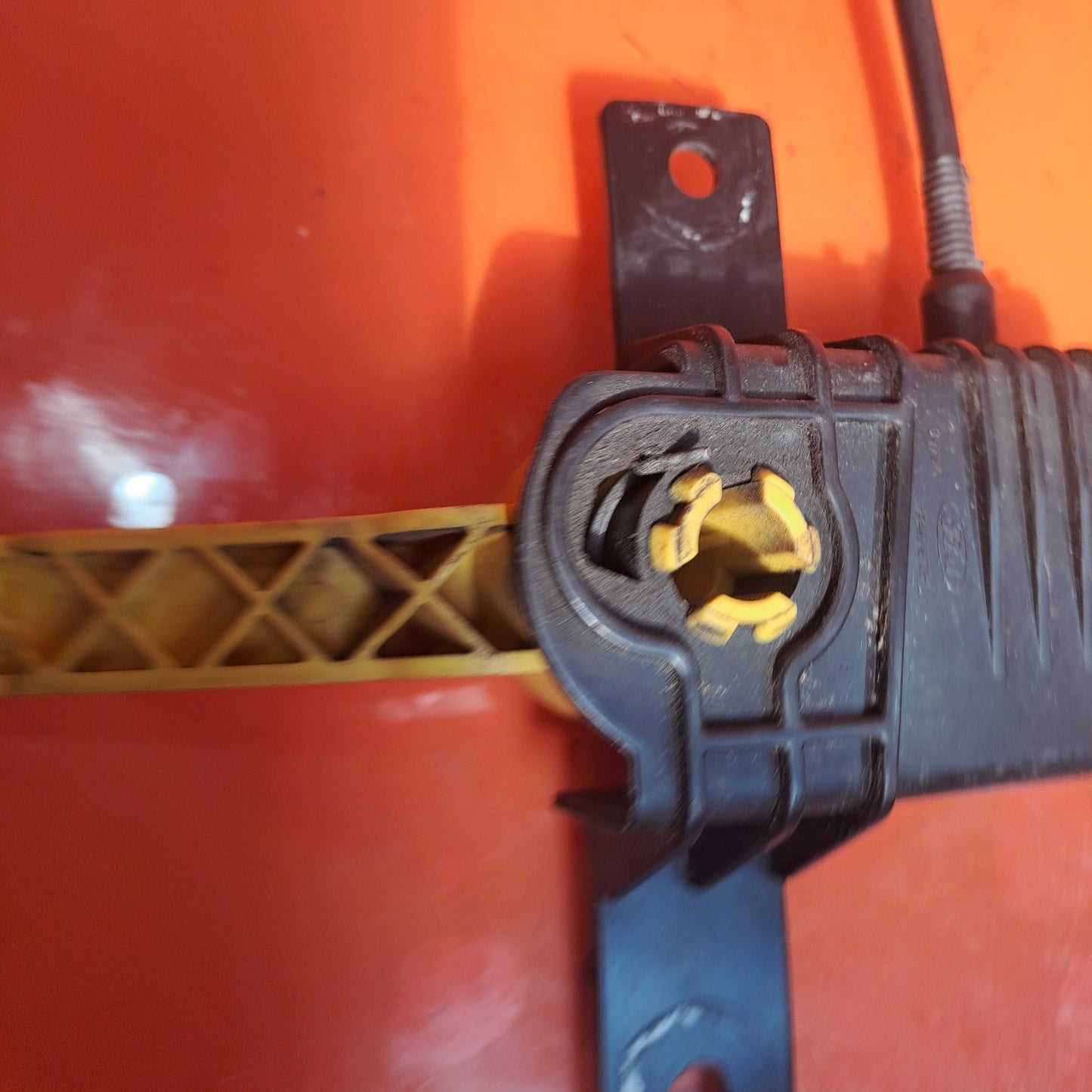✅Ford Galaxy Zetec 2017 2.0 Diesel BONNET HOOD LOCK MECHANISM EM2A-16700-AD A296 - Image 6