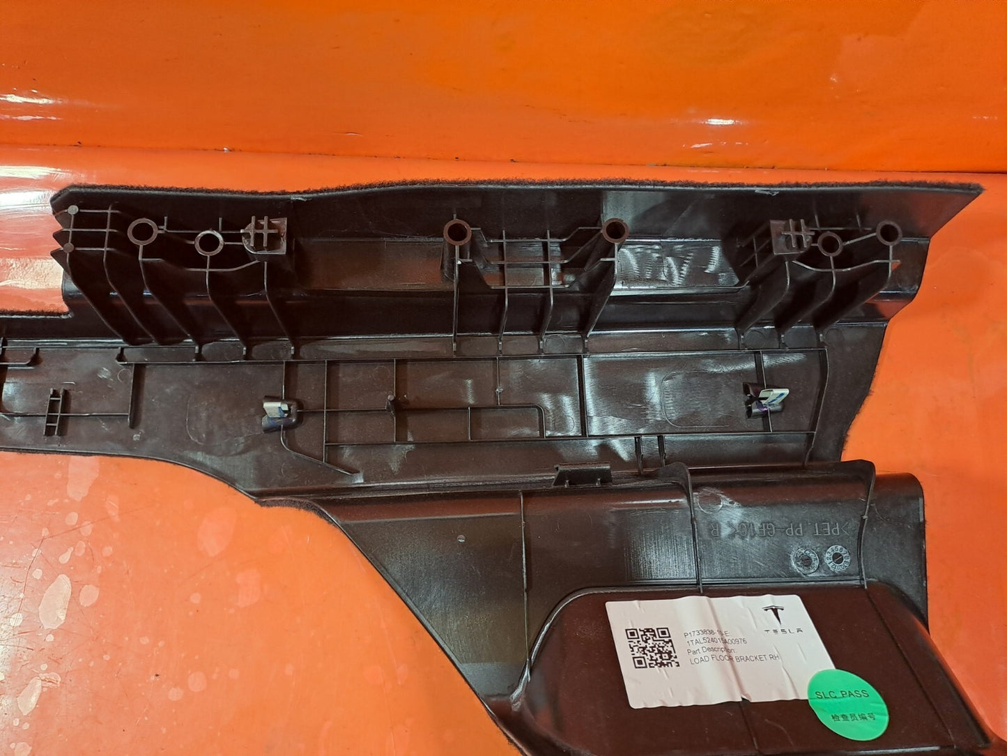 ✅TESLA MODEL 3 LONG 2024 RIGHT TRUNK CARPET TRIM 1733838-10-E Warranty A207 - Image 10