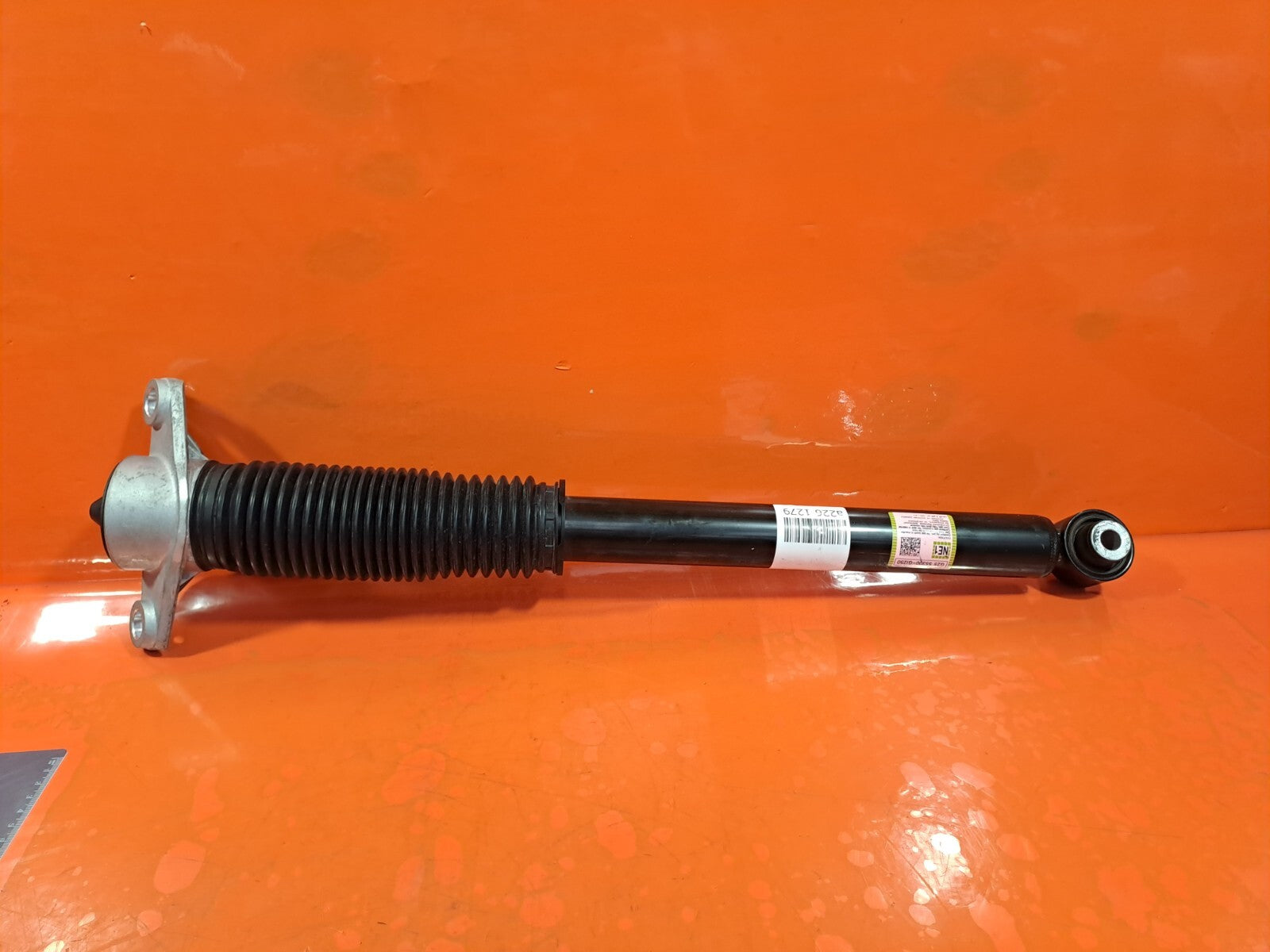 HYUNDAI IONIQ 5 2024 REAR RIGHT SHOCK ABSORBER 55300-GI250 55307-GIXXX Warranty - Image 1