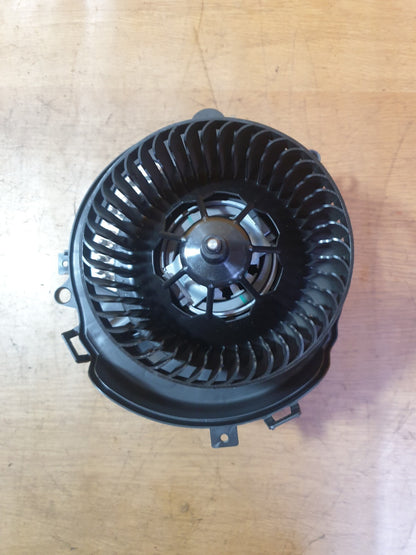 ✅VW GOLF MK8 1.5 PETROL 2022 AIR HEATER BLOWER MOTOR FAN 5WC819021A 5WA907521 - Image 2