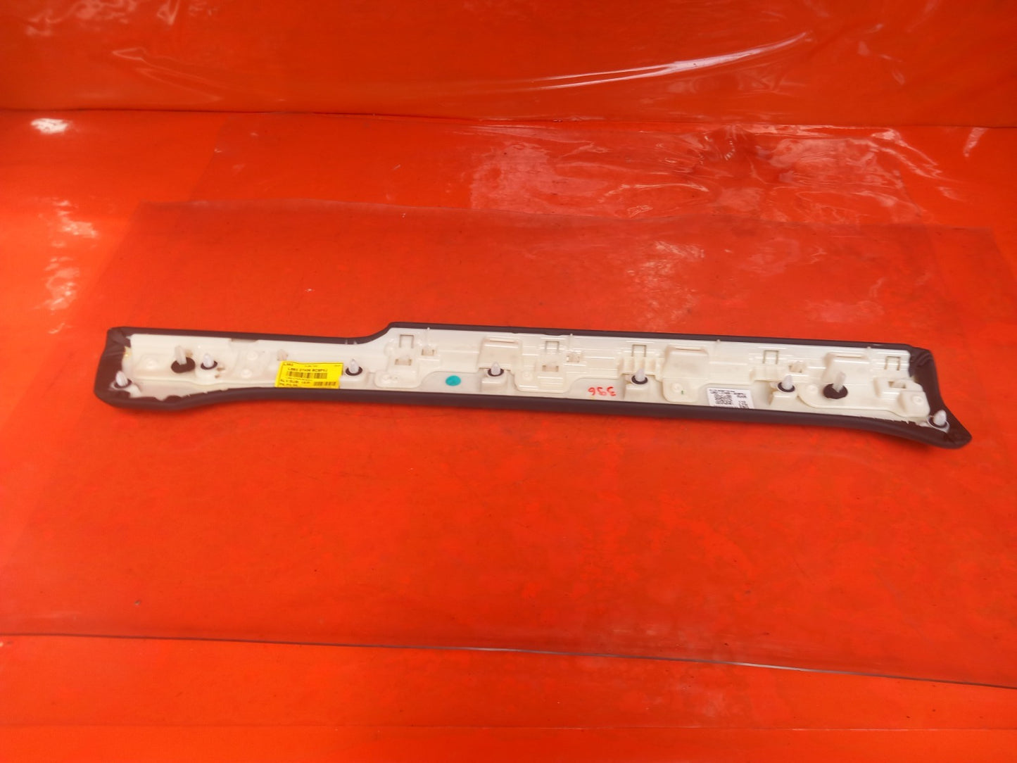 2025 Land Rover Defender L663 Door Trim Rear Right L8B2-27406-BC Warranty A396 - Image 10