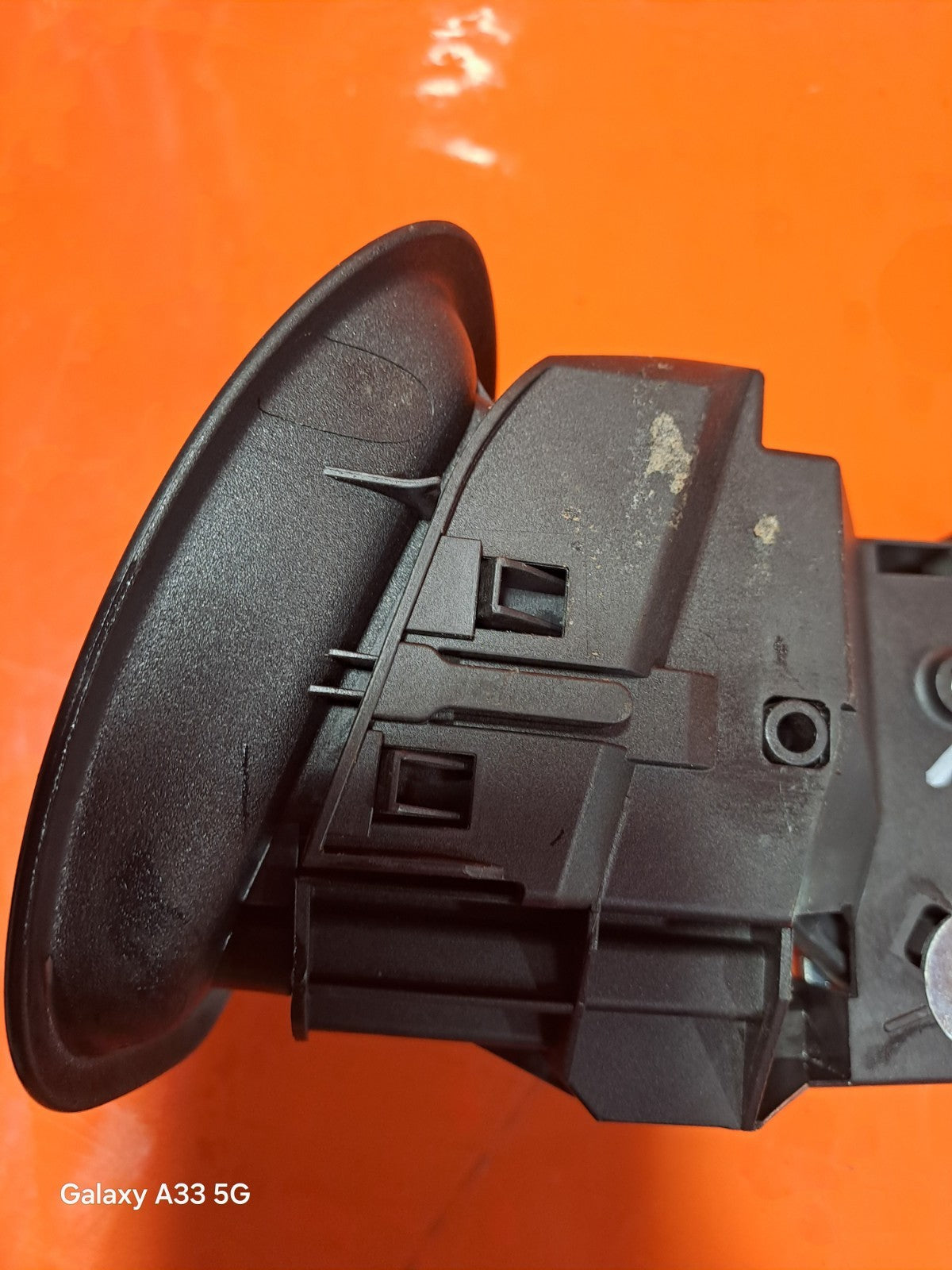 ✅MERCEDES W176 W246 REAR LEFT RIGHT SEAT LOCK SET A2469200172 A2469200272 xAA - Image 9