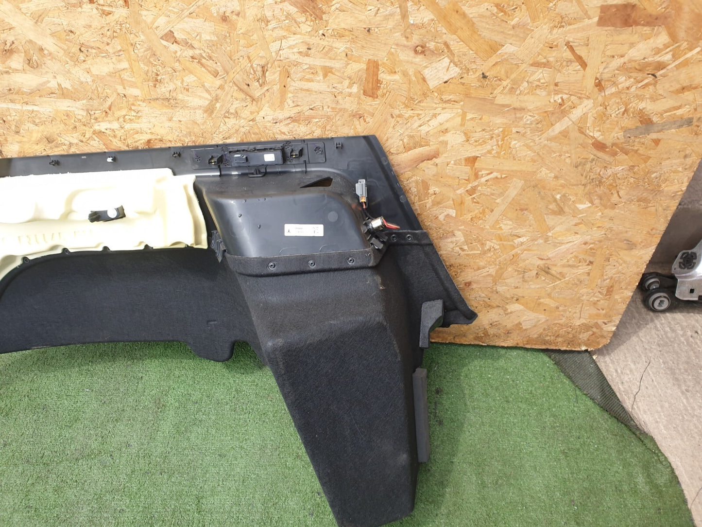 ✅2022 TESLA MODEL Y LEFT SIDE TRUNK BOOT TRIM PANEL 1493076-00-B + WARRANTY A172 - Image 9