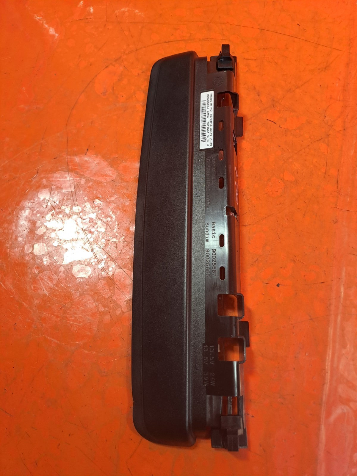 ✅BMW F22 218D SPORT 2.0 DIESEL 2015 REAR THIRD BRAKE LIGHT 7311541 Warranty A361 - Image 6