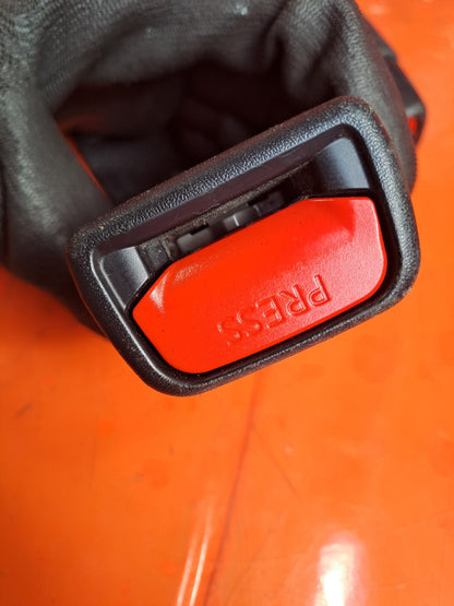 ✅Lexus NX 300H 2019 Rear Seat Buckle Middle 82193-78080 + Warranty A146 - Image 10