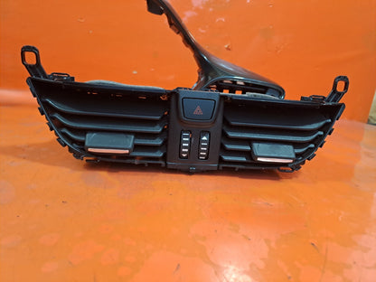 ✅Ford Fiesta St-Line 1.0 Petrol 2019 INSTRUMENT CLUSTER AIR VENT TRIM PANEL A251 - Image 6