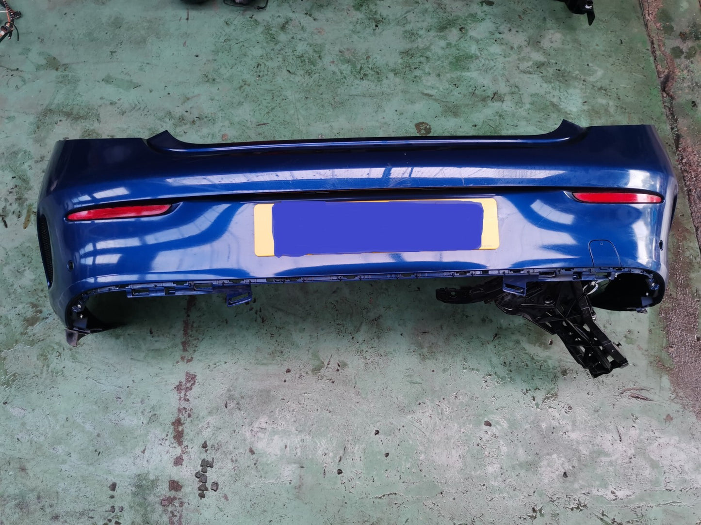 MERCEDES C200 W205 AMG 2.0 PETROL 2015 REAR BUMPER coupe  BRACKETS Scratches - Image 1