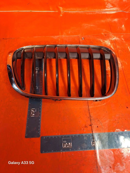 ✅2018 BMW X1 F48 2.0P FRONT BUMPER GRILLE RIGHT 7383364 + WARRANTY A303 - Image 1
