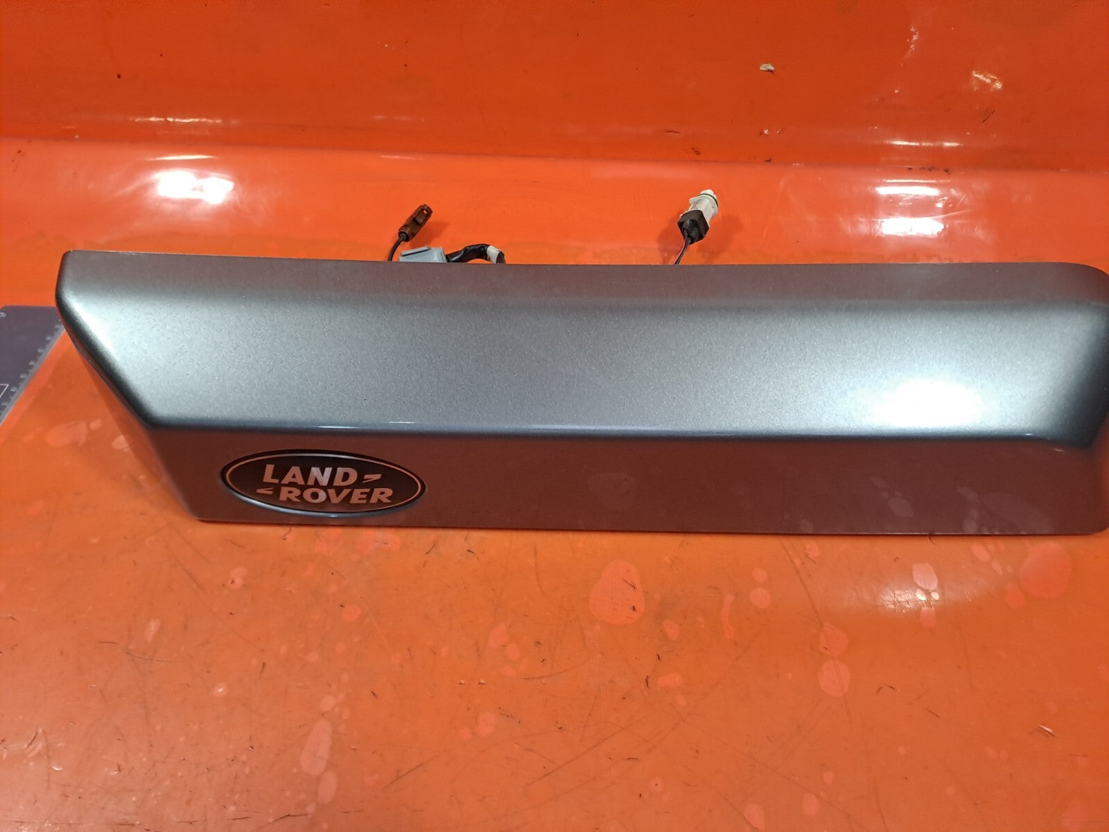 ✅2011 LAND ROVER DISCOVERY 4 L319 TAILGATE HANDLE LICENSE LIGHT AH22431E76A 239 - Image 3