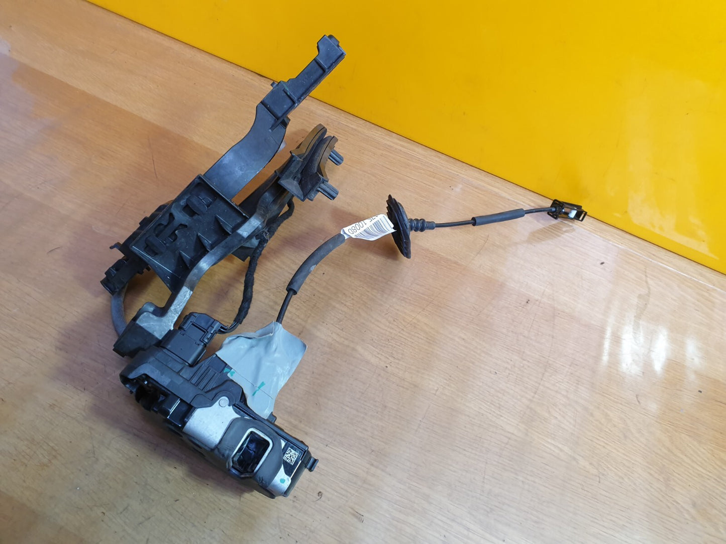 ebay-src:https://i.ebayimg.com/00/s/mtiwmfgxnjaw/z/ikuaaoswavtmnkxh/$_57.jpg