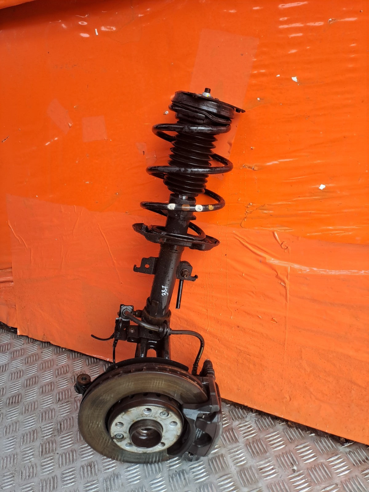 Renault Megane MK4 1.3 Petrol 2019 Front Right Suspension Leg Hub 543025368R - Image 1