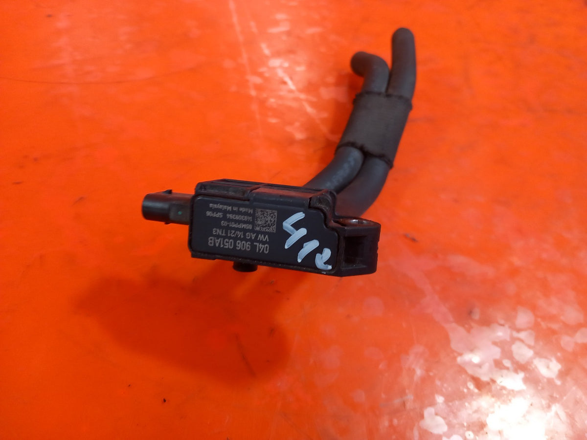 2021 VW Transporter T30 Exhaust Pressure Sensor 04L906051AB Warranty A412 - Image 5