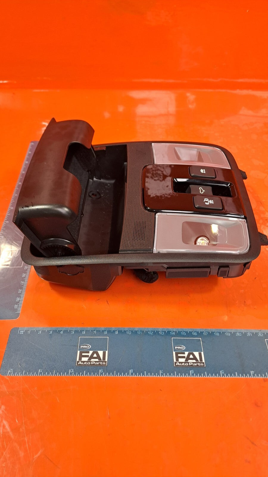 ebay-src:https://i.ebayimg.com/00/s/mtywmfg5mda=/z/nfeaaoswzctnbn4u/$_57.jpg