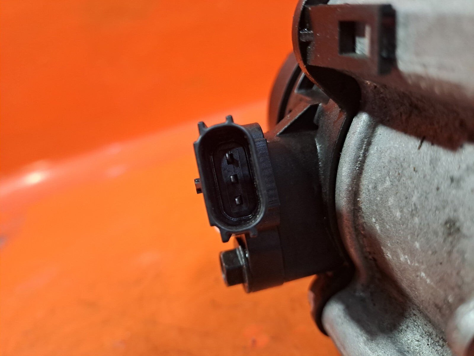 ebay-src:https://i.ebayimg.com/00/s/mtiwmfgxnjaw/z/6ayaaoswzjtnxyrx/$_57.jpg