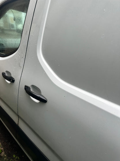 ✅Citroen Berlingo 650 1.5 Diesel 2020 Left Side Sliding Door Bare White Warranty - Image 4