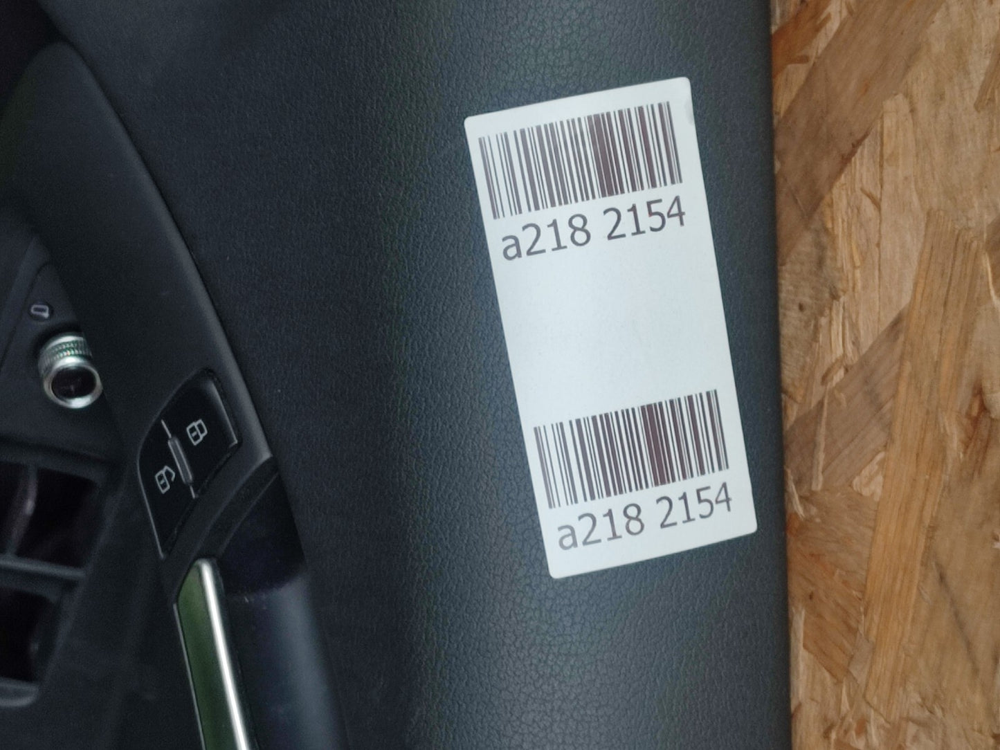 AUDI A5 CABRIO S LINE 2.0 DIESEL 2012 RIGHT DOOR CARD Warranty A218 - Image 9