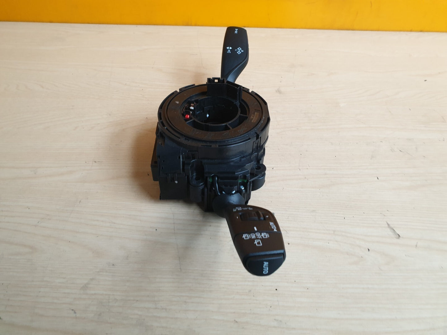 ebay-src:https://i.ebayimg.com/00/s/mtiwmfgxnjaw/z/3egaaoswaftkgi8c/$_57.jpg