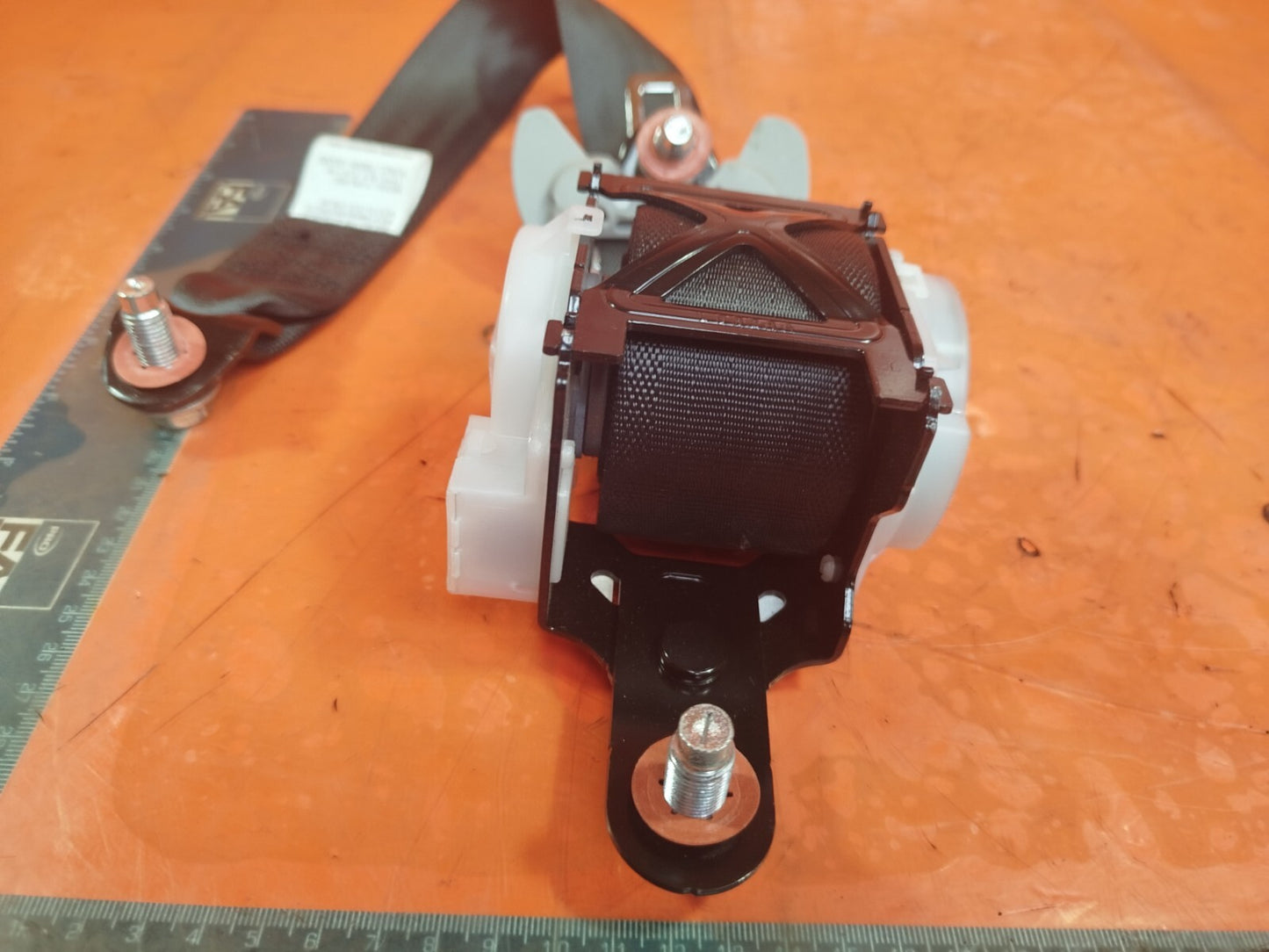 ✅2015 SSANGYONG TIVOLI ELX REAR LEFT SEAT BELT 75606-35000 + WARRANTY A221 - Image 5