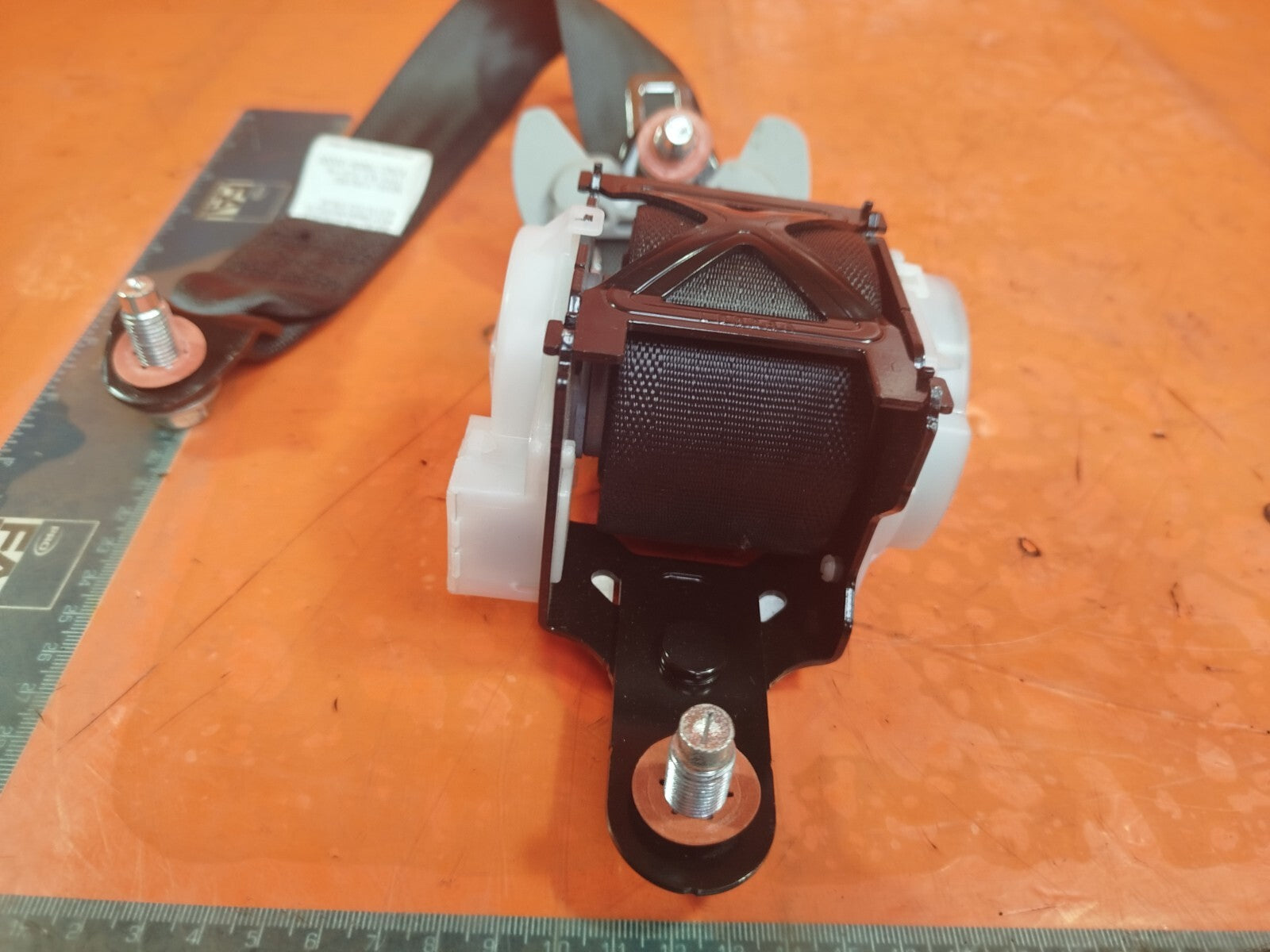 ✅2015 SSANGYONG TIVOLI ELX REAR LEFT SEAT BELT 75606-35000 + WARRANTY A221 - Image 5