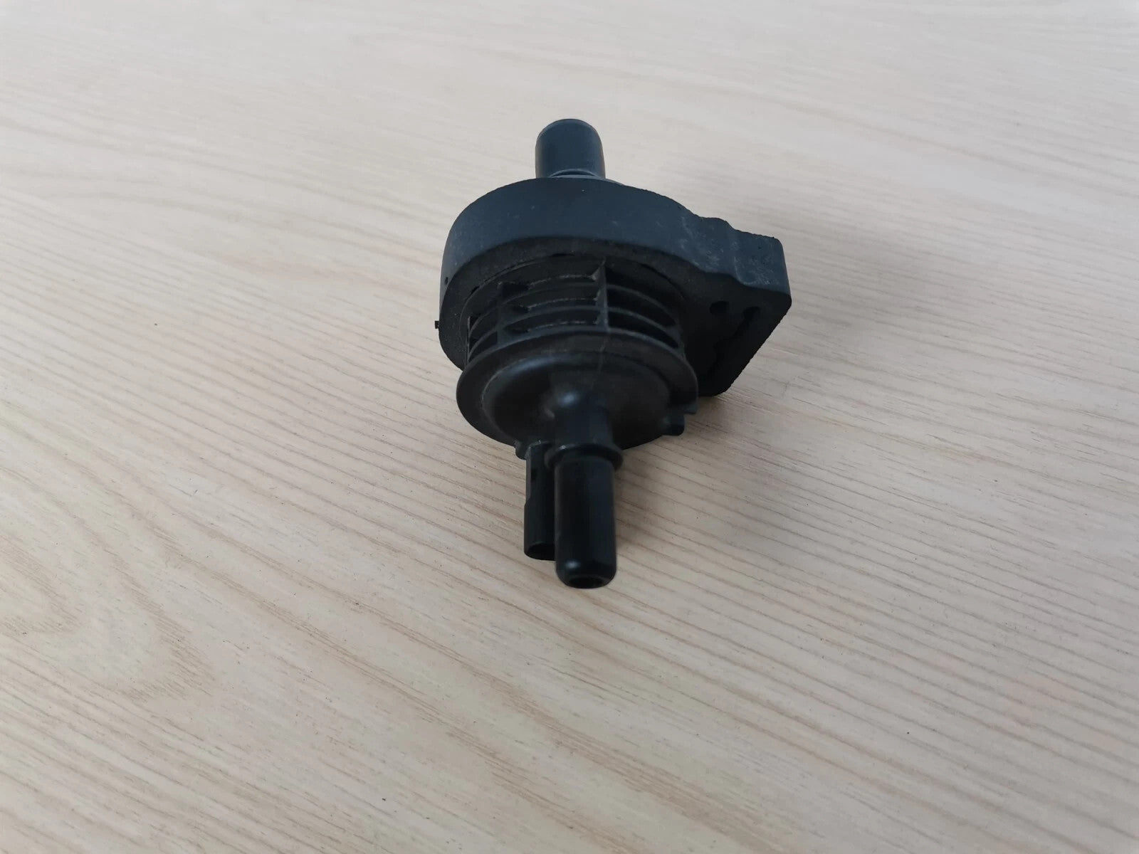 ✅Mercedes CLS 450 W257 3.0 Petrol 2019 Vacuum Purge Valve A0004703700 Warranty - Image 11
