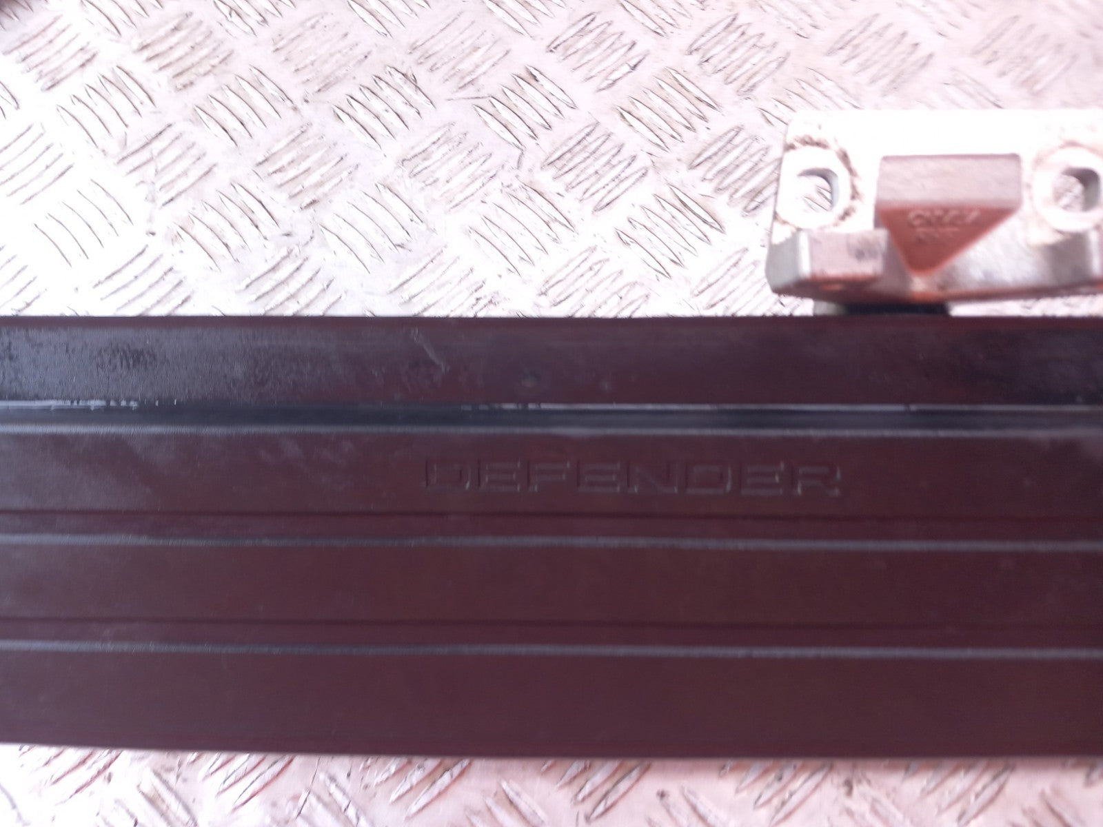 Land Rover Defender L663 3.0 Diesel 2025 Left Running Board L8BM16490CC A396 - Image 11