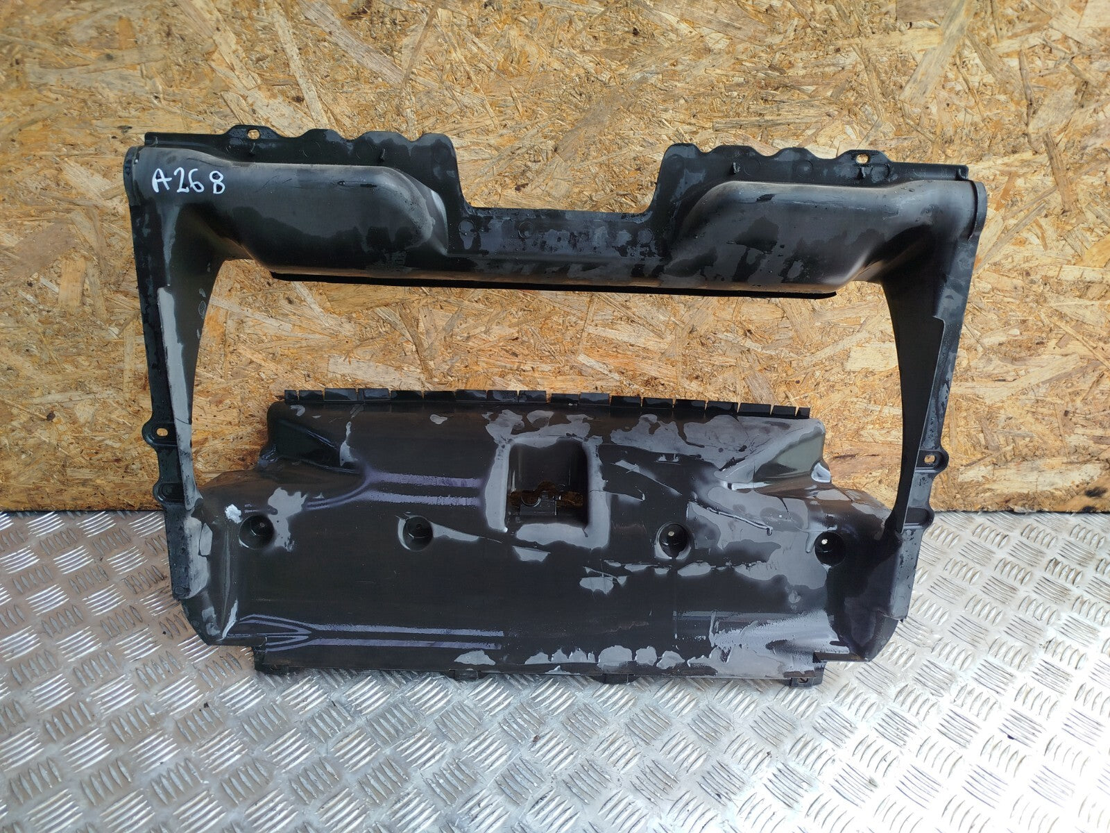 ✅PORSCHE CAYENNE V6 3.6 PETROL 2010 RADIATOR SUPPORT AIR DUCT 7L5121293 Warranty - Image 1