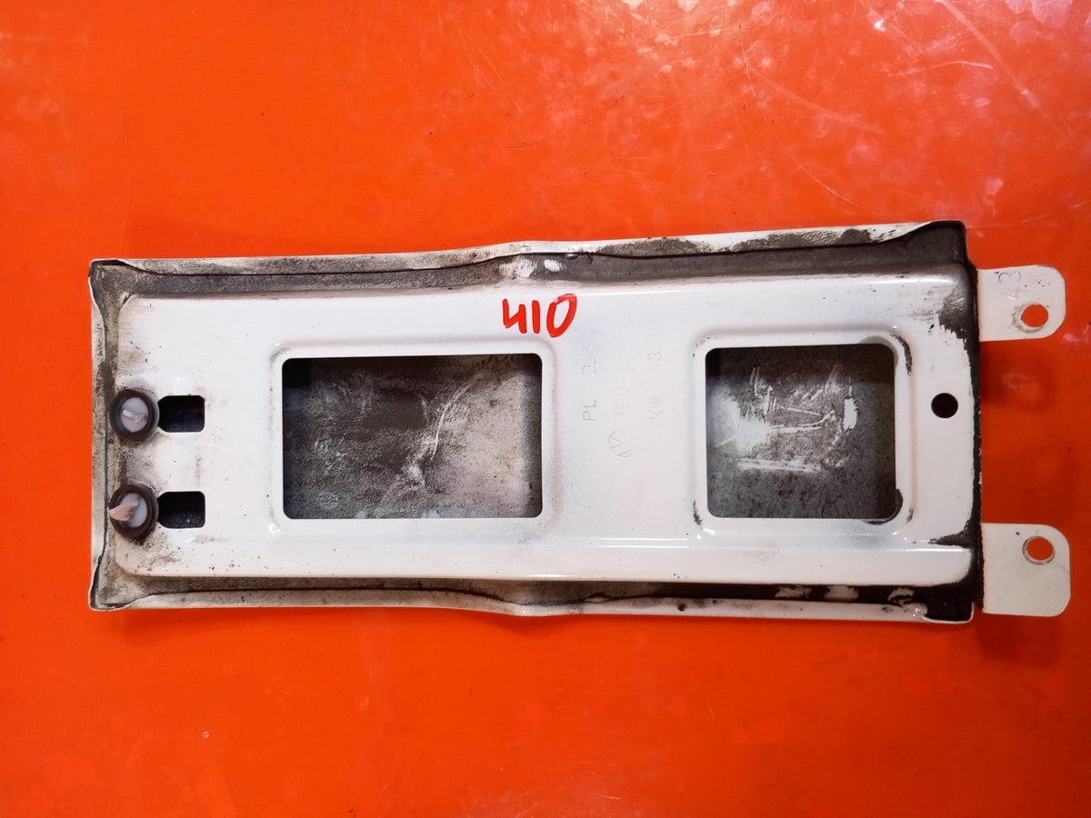 2021 VW Transporter T30 Fuel Filler Flap 7E0853289 White B9A Warranty A410 - Image 8