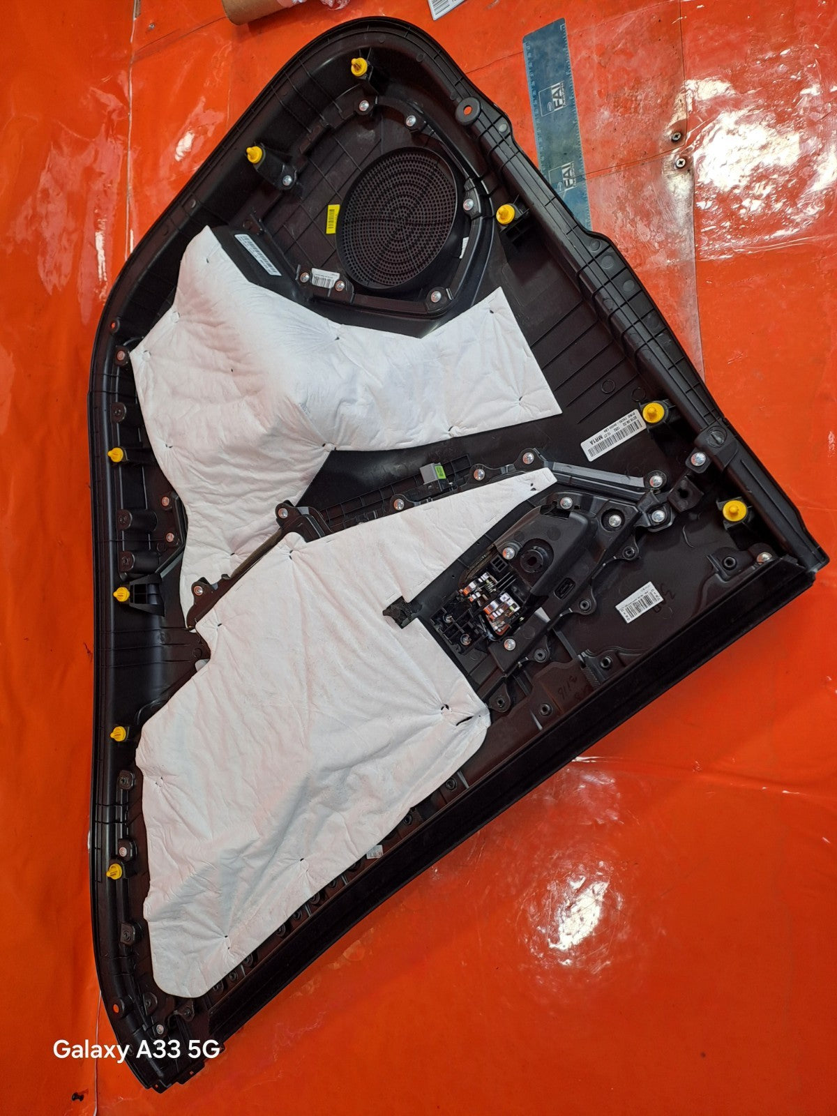 ✅SSANGYONG KORANDO LE 2.2 DIESEL 2018 REAR LEFT DOOR CARD 73230-34000 A288 - Image 8