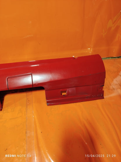 ✅MERCEDES W176 A180 AMG SPORT 1.5 DIESEL 2013 LEFT SIDE SILL SKIRT RED A195 - Image 2