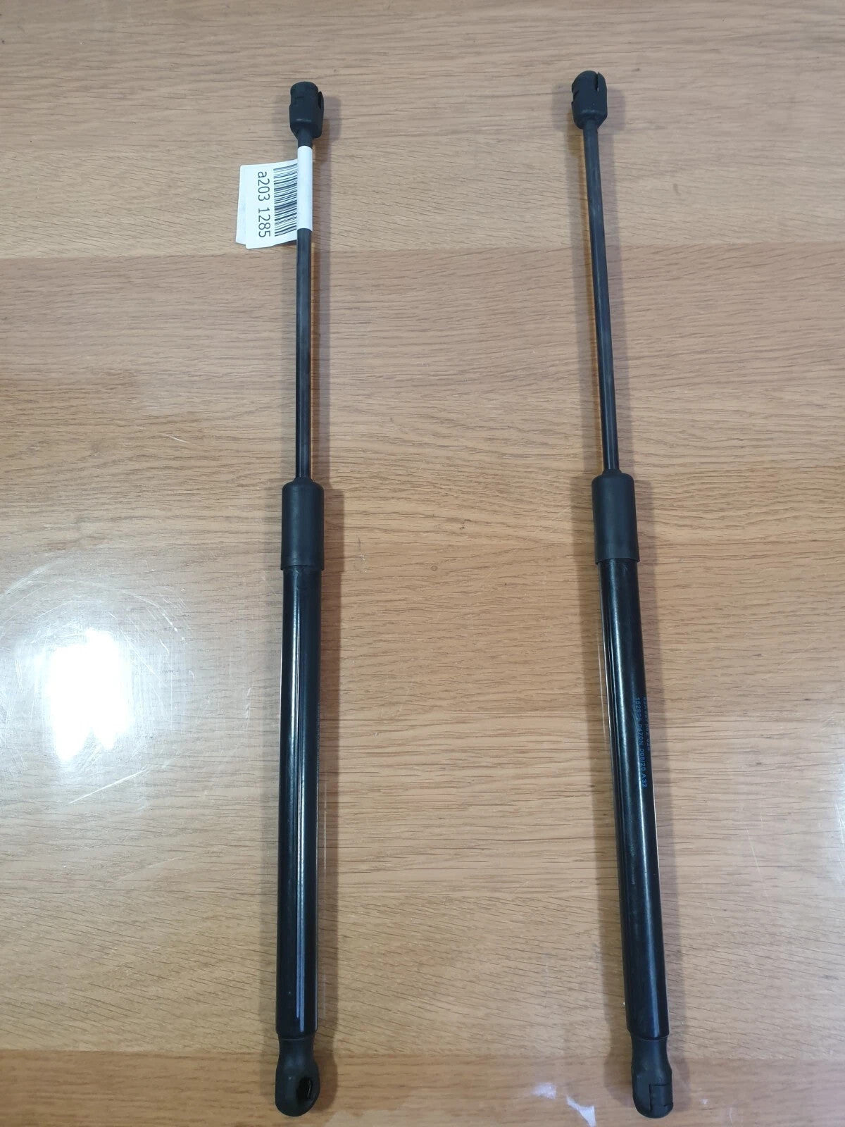✅Audi A1 Sport 1.0 Petrol 2020 Tailgate Gas Struts Pair 82A827552 82A82755202S - Image 2