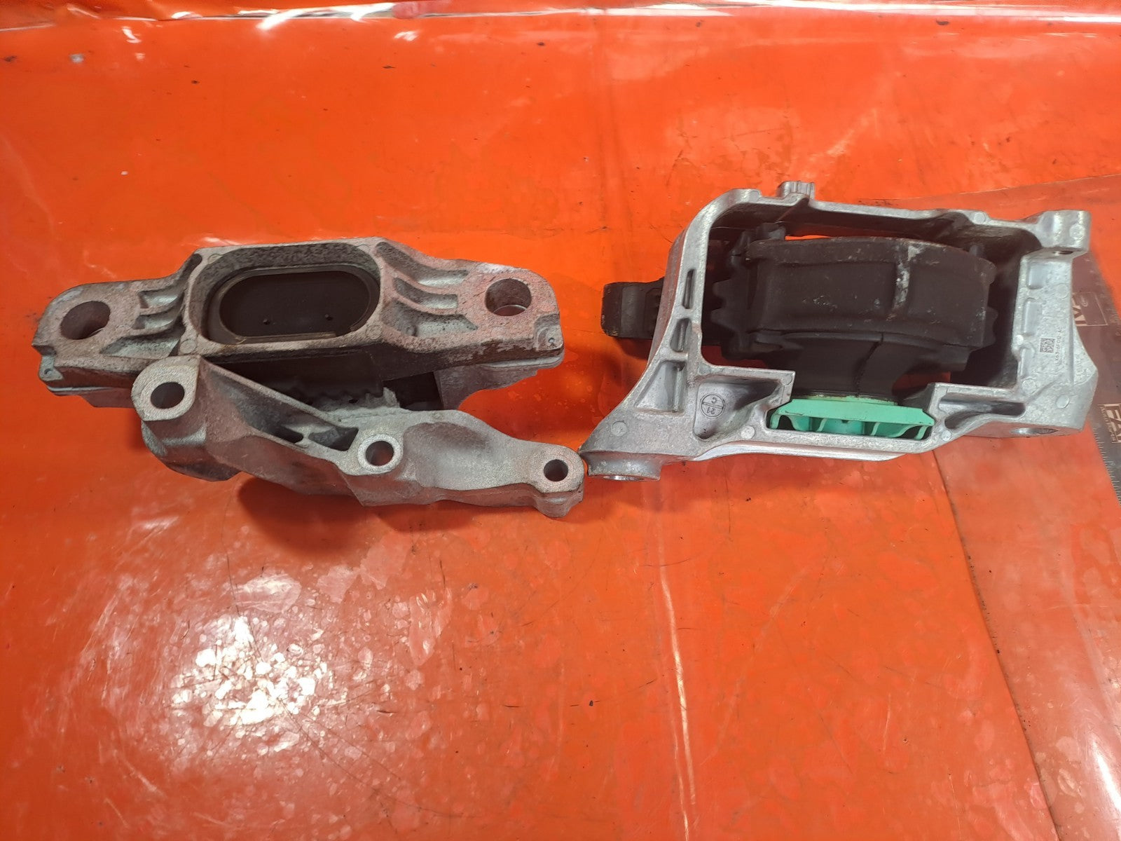 ebay-src:https://i.ebayimg.com/00/s/mtiwmfgxnjaw/z/ra4aaesw6~hplzcr/$_57.jpg