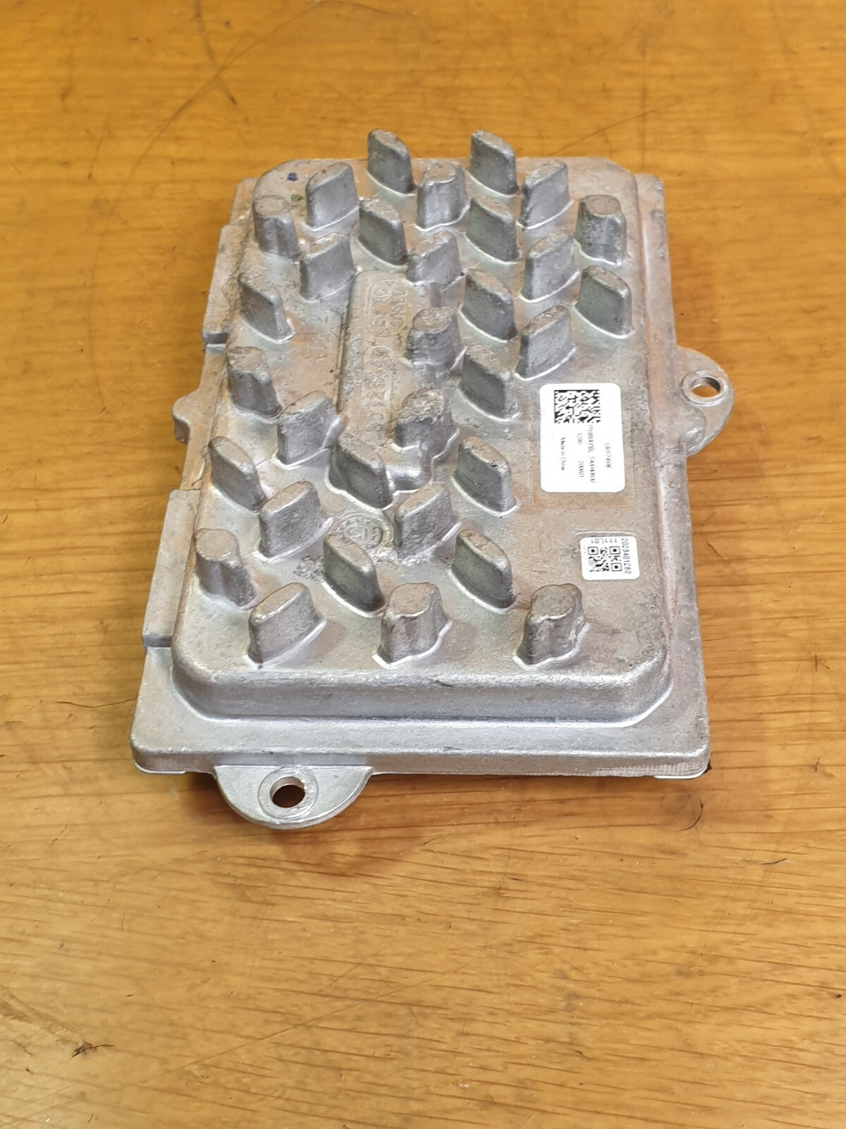 ebay-src:https://i.ebayimg.com/00/s/mtywmfgxmjaw/z/arwaaoswm3rmjtbh/$_57.jpg