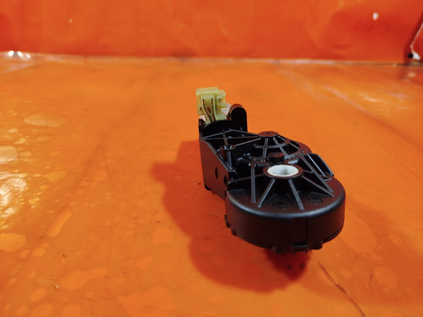 ✅TESLA MODEL 3 LONG RANGE 2020 FRONT RIGHT LEFT SEAT ADJUST MOTOR 1079773-00-B - Image 4