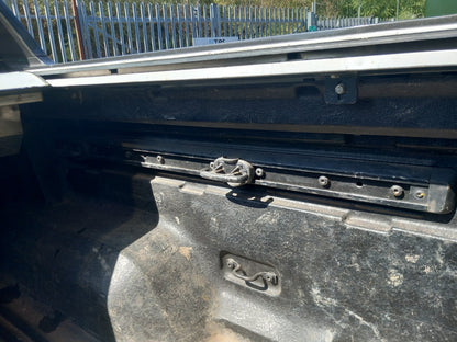 2017 Ford Ranger Wildtrak Rear Boot Lid Trunk Tie Down Rail Right Warranty A401 - Image 1