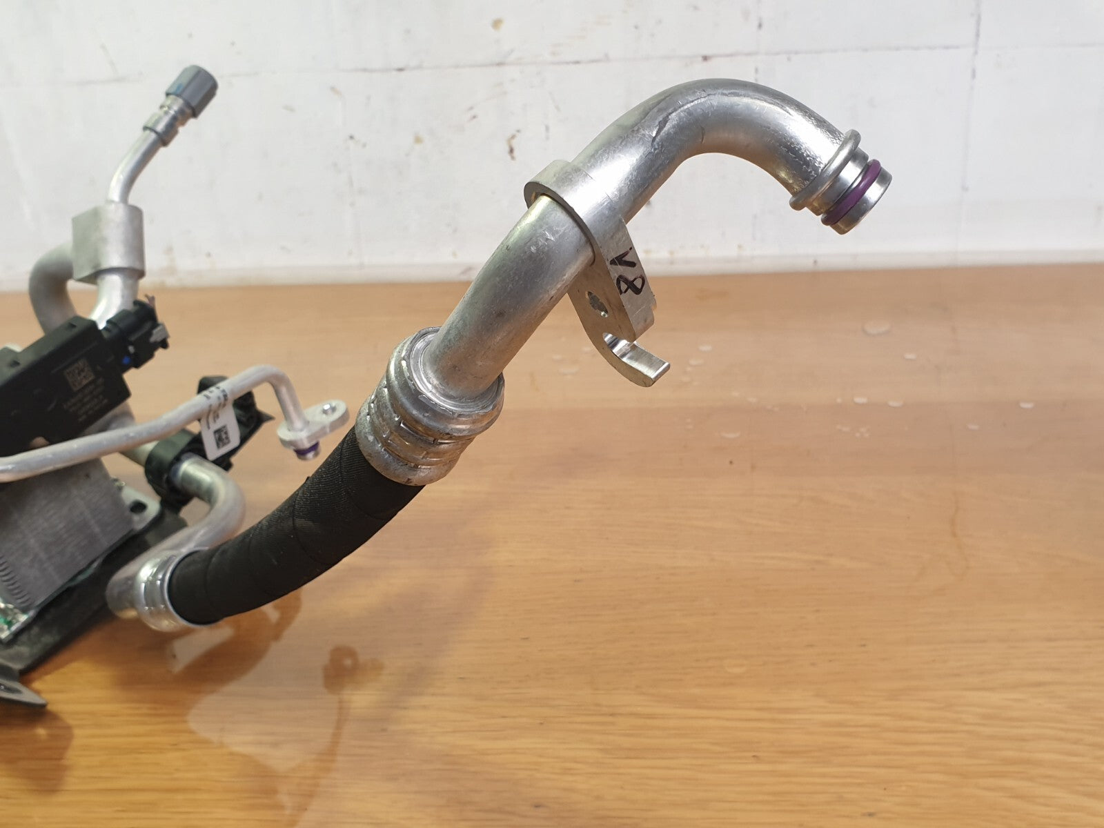 ebay-src:https://i.ebayimg.com/00/s/mtiwmfgxnjaw/z/4kwaaoswujtmtno1/$_57.jpg