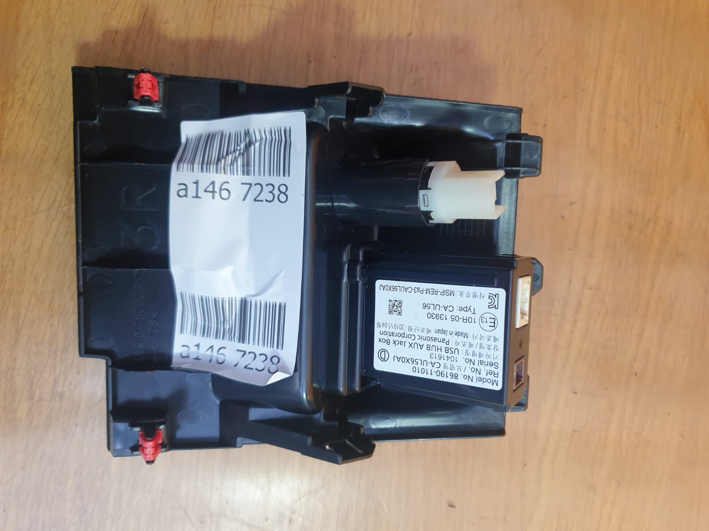 ✅2019 Lexus NX 300H Center Console AUX Jack & USB Switch 86190-11010 A146 - Image 8