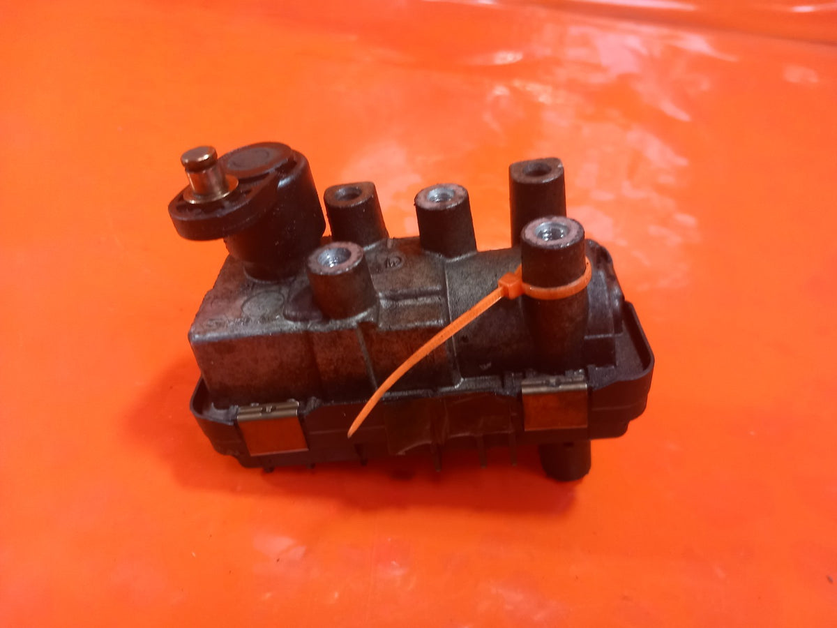 ebay-src:https://i.ebayimg.com/00/s/mtiwmfgxnjaw/z/-40aaeswqupqp8uk/$_57.jpg